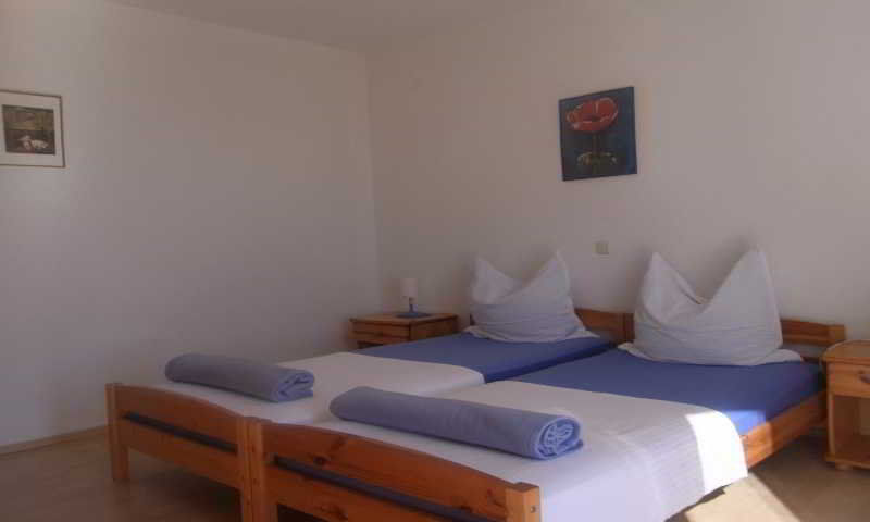Hotel Mladenka à Podstrana Extérieur photo